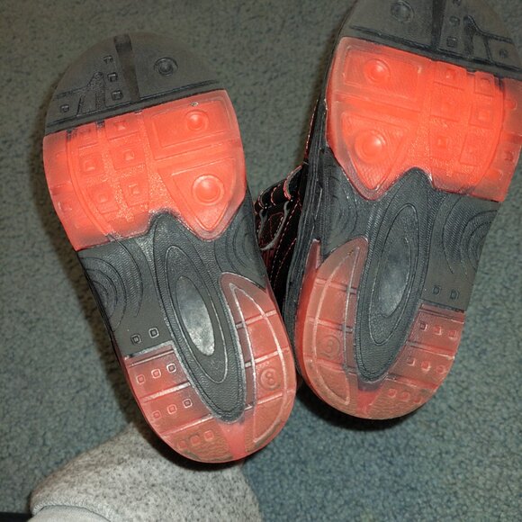 Spider-Man winter boots - Picture 2 of 3